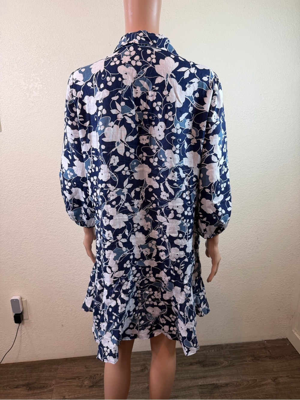 Charter Club Navy and White Floral Button-Front Swing Coverup medium 100% linen - Picture 5 of 14